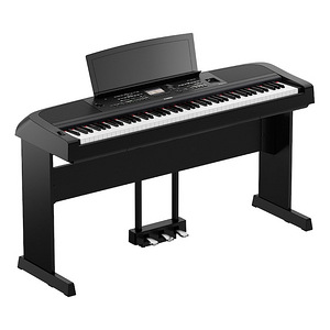 Portable grand piano Yamaha DGX-670 (digitaalne klaver) (1 foto / 2)