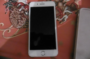 Продам IPHONE 7 PLUS 256GB Gold (2 фото из 2)