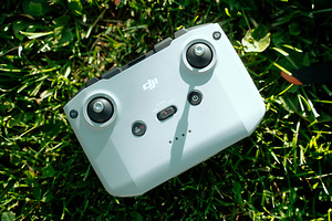 DJI Air2s Fly More Combo (3 фото из 6)