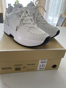 Uued Michael Kors tossud 39-40 suurus (8,5us) (1 foto / 4)