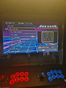 Продается игровой автомат (2 фото из 4)