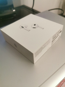 Apple Airpods 3-го поколения (2 фото из 2)