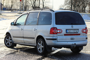 Volkswagen Sharan 7-kohta (3 foto / 10)