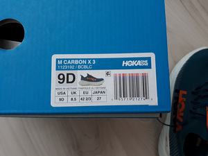 HOKA M CARBON X 3 meeste jooksujalatsid (3 foto / 3)