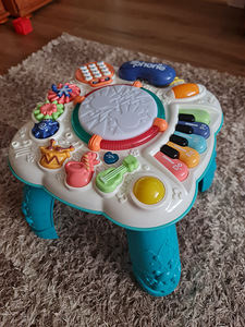 Игровой столик (2 фото из 2)