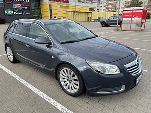 Opel Insignia Sports Tourer (1 foto / 9)