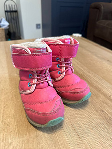 Talvesaapad. Reebok. 22
