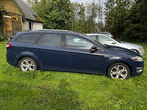 Ford Mondeo (3 фото из 10)
