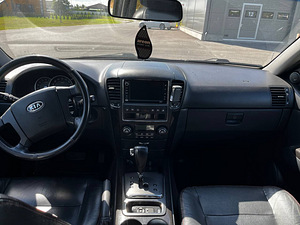 KIA SORENTO 2007 2.5 125kw (9 foto / 14)