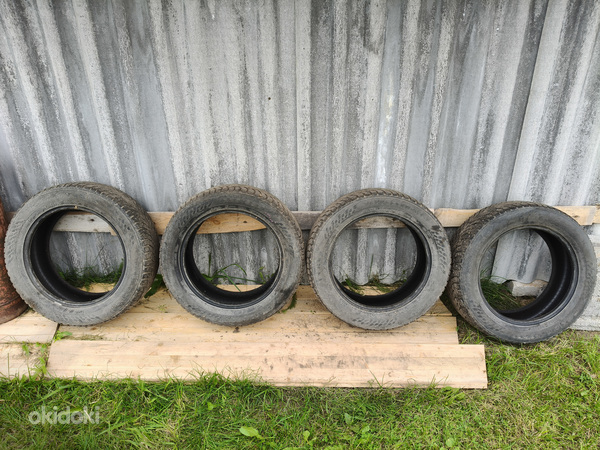 R17 225/55/17 Hakkapeliitta 9