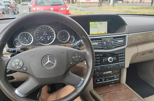 Mercedes e350 4matic (5 foto / 10)