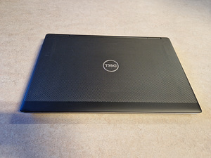 Dell Precision 7530 Xeon E-2186M/16gb/15,6 fullhd ips/ P3200 (2 foto / 2)