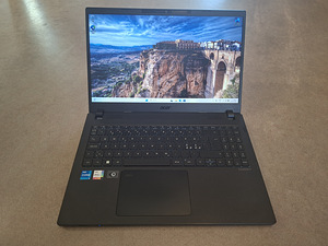 Acer Tracelmate P215 i5-1235U 16GB 256GB 15,6 Fullhd ips (1 foto / 1)