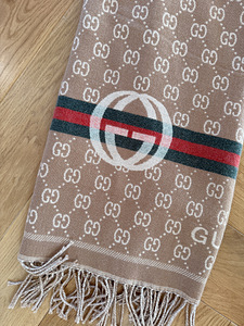 Шарф Gucci, реплика (1 фото из 3)