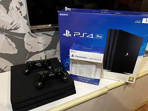 Playstation 4 PRO (1 фото из 4)