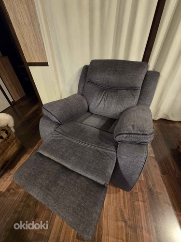 Müüa uueväärne recliner-tugitool / 2tk