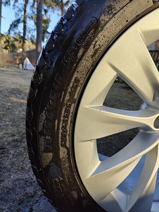275/45R20 Good Year Ultra grip ice arctic SUV 4x4 (6 foto / 6)