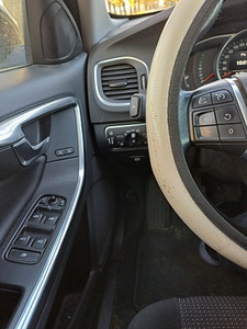 Volvo v 60 (7 foto / 8)