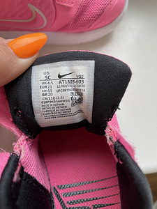 Nike tossud suurus 21 (6 foto / 6)