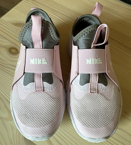 Кроссовки для девочек nike s.33 (2 фото из 6)