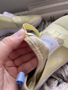 Кроссовки для девочек Nike 34 (7 фото из 8)