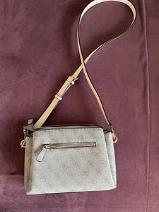 Guess crossbody kott (2 foto / 7)