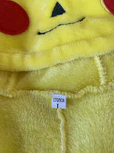 Pokemon Pikachu pidžaama/kostüüm L (3 foto / 3)