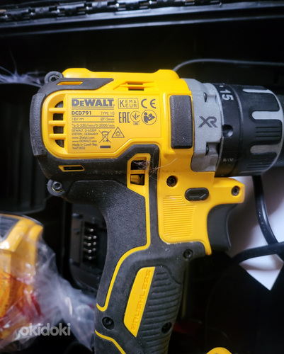 Аккумуляторный шуроповерт Dewalt - DCD791