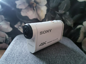Sony fdr-x1000v (1 foto / 3)