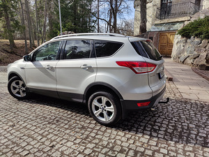 Ford Kuga 2016a. 2.0 bensiin (2 foto / 8)