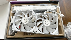 Vesijahutus CM MasterLiquid 240L Core White (6 foto / 10)
