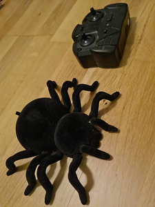 Gerardos toys Spy Spider / seina peal roniv ämblik (1 foto / 1)