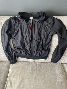 Nike FitDry naiste jope (1 foto / 3)