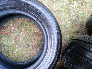 Шины 215/65 R16 Goodyear EfficientGrip SUV 4x4 (4 фото из 4)