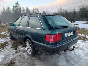 Audi a6 c4 2,5 103kw (5 foto / 6)