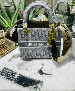 DIOR Medium Lady D-light bag. Uus! (2 foto / 7)