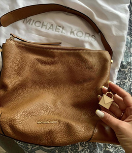 Michael Kors otiginaal pehmest täisnahast kott. (1 foto / 6)