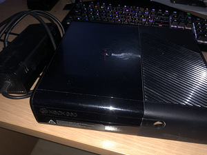 Xbox 360 Slim 250GB Без пульта. (1 фото из 1)