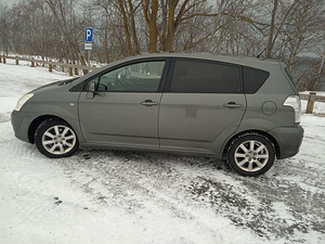 Toyota corolla verso (2 foto / 5)