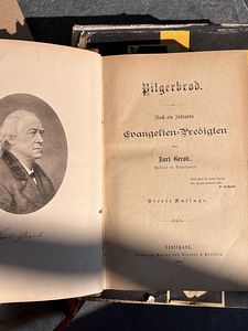 Продавать различные старые книги комплектом (коробкой). (2 фото из 9)