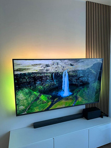 Teler Philips 7800 4K UHD 70” (2 foto / 3)