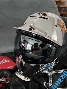 Продается новый шлем RG1-DX. Размер Л/М