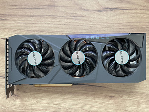 AMD Radeon™ RX 6600XT EAGLE 8G 6600 XT (2 foto / 2)
