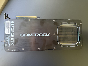 RTX5090 GAMEROCK 32GB GDDR7 512bit 3-DP HDMI - неисправен. (3 фото из 5)
