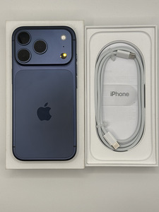 iPhone 17 pro 256Gb Deep Blue (2 foto / 10)