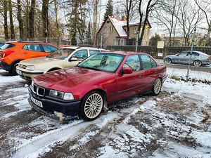 BMW 318i manuaal (1 foto / 4)