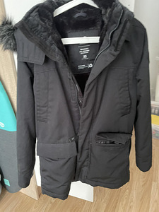 HOLLISTER talvejope teismelisele, suurus XS, pikkus kuni 166 (1 foto / 2)