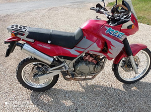 Kawasaki KLE500 99a varuosadeks (2 foto / 4)
