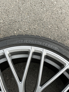 BMW 20” veljed rehvidega (7 foto / 9)