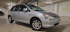 Honda Civic Bolt food Wolt ja tavaline autorent (2 foto / 3)